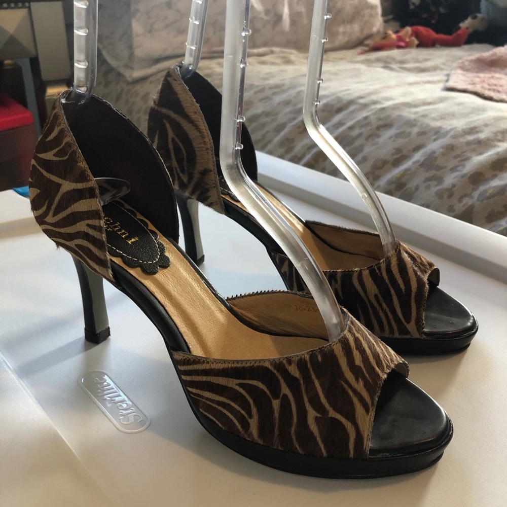 Cochni Heels